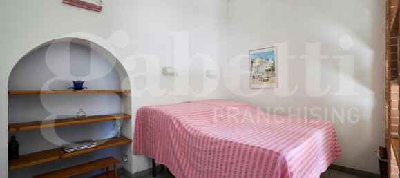 3 bedrooms House in Roviano, Italy No. 39720 4