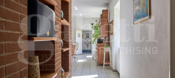 3 bedrooms House in Roviano, Italy No. 39720 3