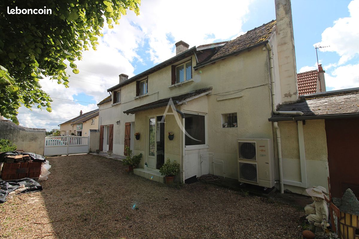 4 bedrooms House in Saint-Claude-de-Diray, France No. 65594