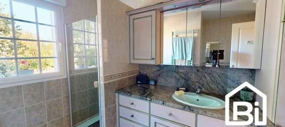 3 Schlafzimmer Haus in Calvados, France, Nr. 360196 10