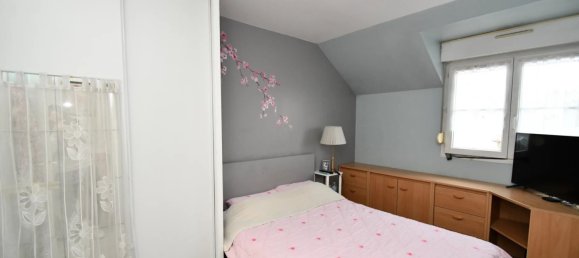 3 bedrooms Villa in Sevran, France No. 180436 8