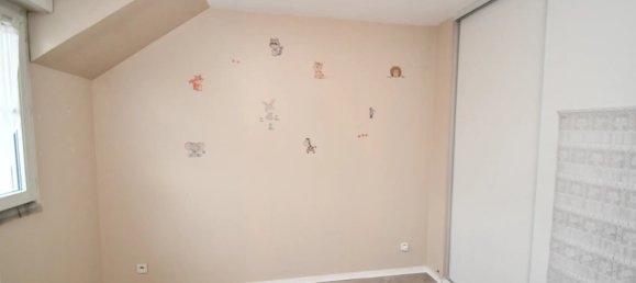 3 bedrooms Villa in Sevran, France No. 180436 7