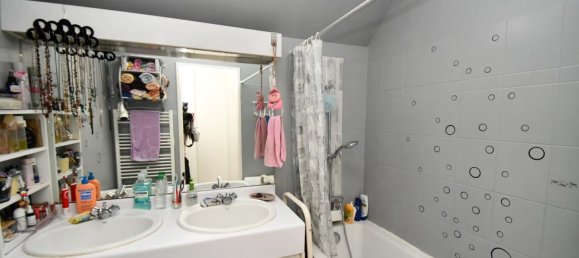 3 bedrooms Villa in Sevran, France No. 180436 10