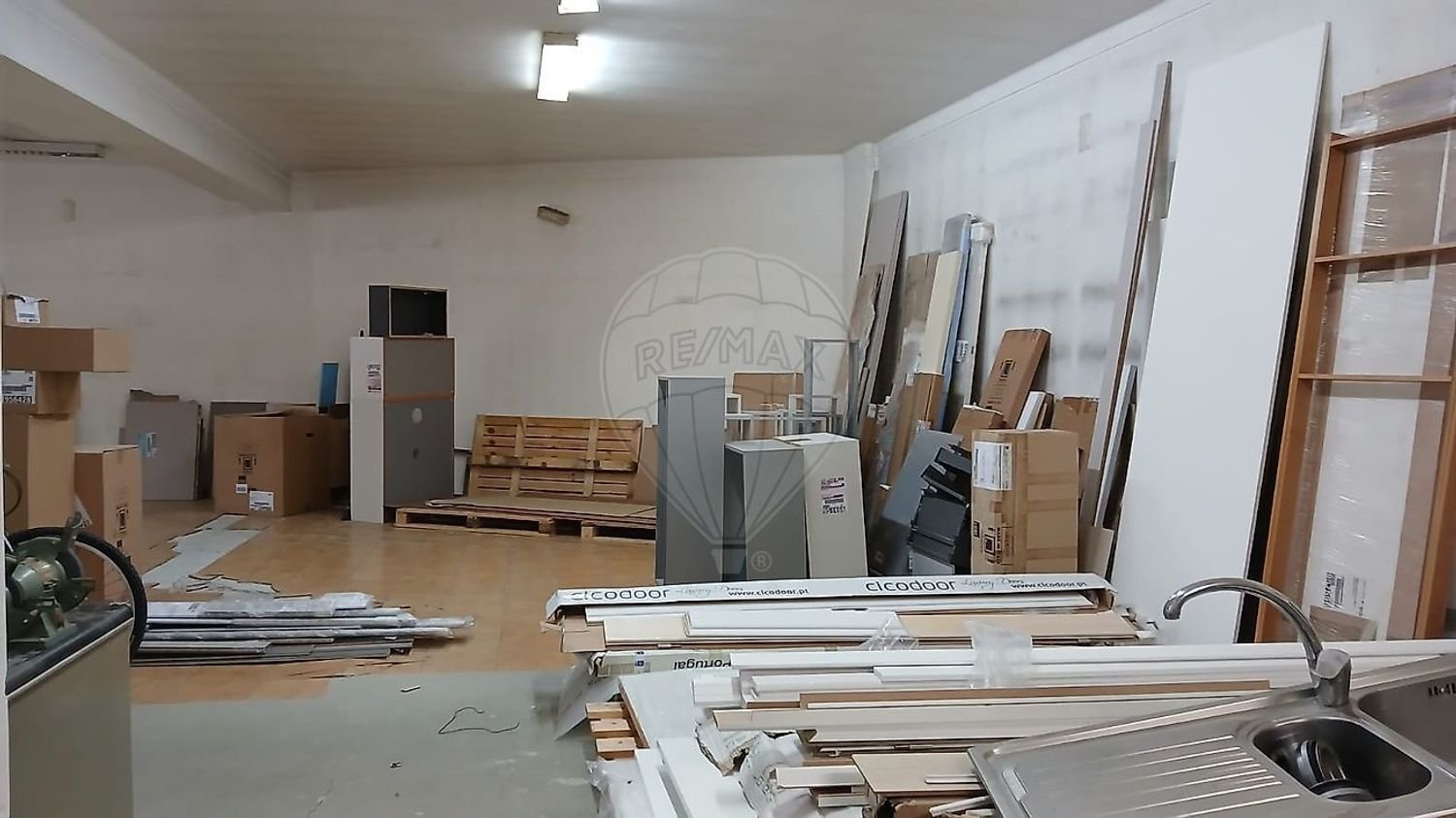 Gewerbliche Immobilie in Setubal, Portugal 193m², Nr. 68198