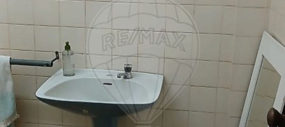 Gewerbliche Immobilie in Setubal, Portugal 193m², Nr. 68198 3