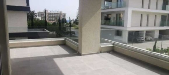 3 bedrooms Apartment in Agios Tychonas, Cyprus No. 12122 10