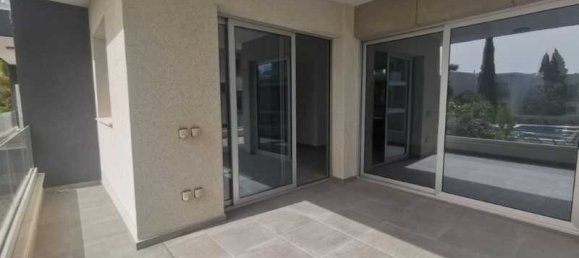 3 bedrooms Apartment in Agios Tychonas, Cyprus No. 12122 3