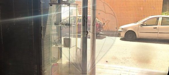 80m² Commercial property in Rio Tinto, Portugal No. 55179 3