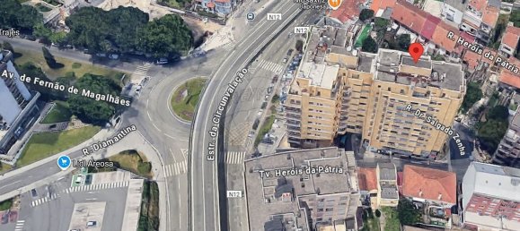80m² Commercial property in Rio Tinto, Portugal No. 55179 11