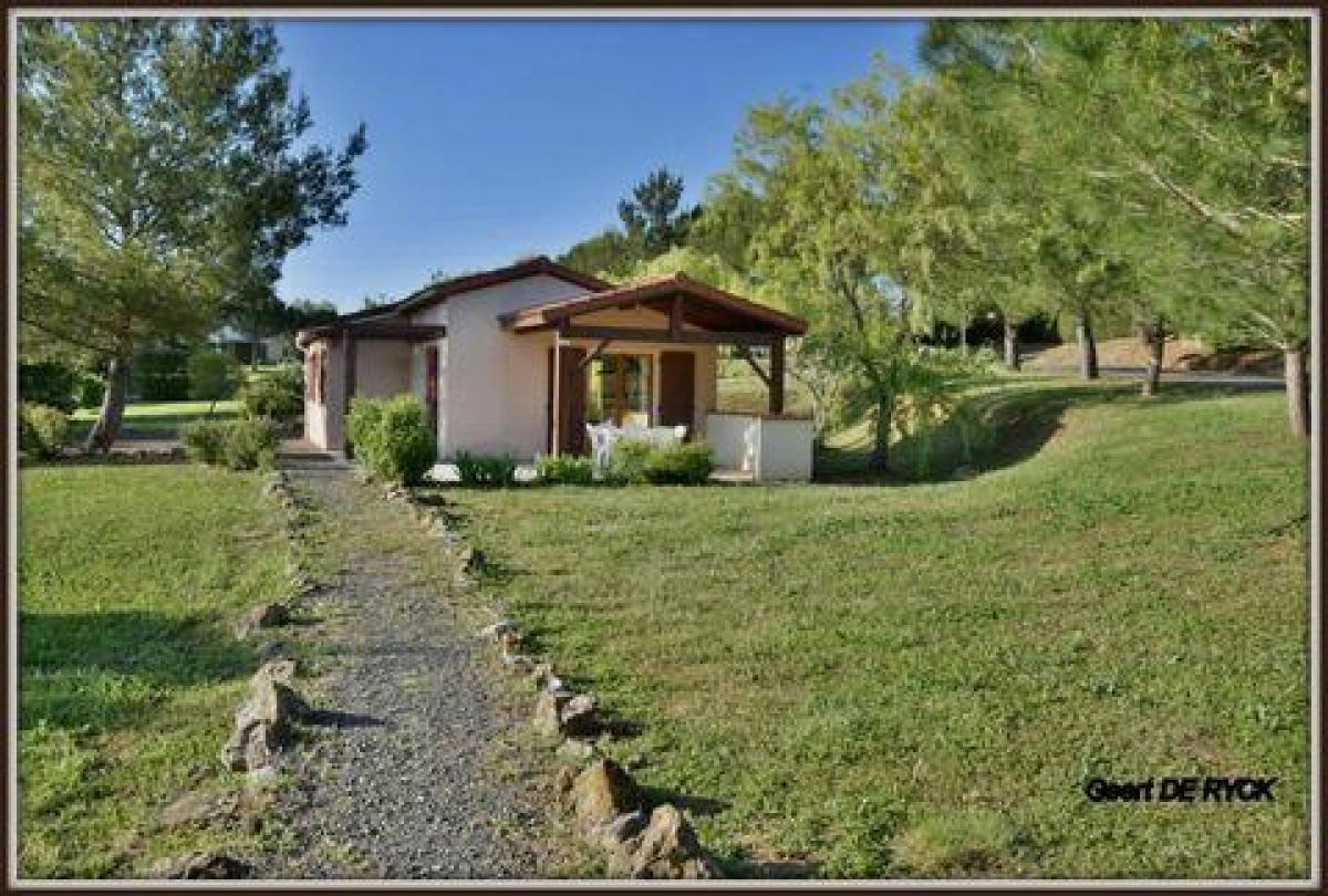 2 bedrooms House in Quillan, France No. 31473