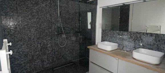  Parking in Bethune, France No. 66826 2