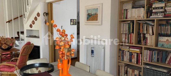 Apartamento de 3 dormitorios en Urbe, Italy No. 36599 7