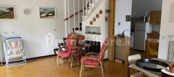 Apartamento de 3 dormitorios en Urbe, Italy No. 36599 9