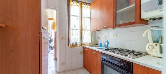 3 rooms Apartment in Montechiarugolo, Italy No. 228874 2