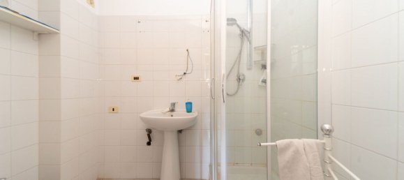 3 rooms Apartment in Montechiarugolo, Italy No. 228874 9