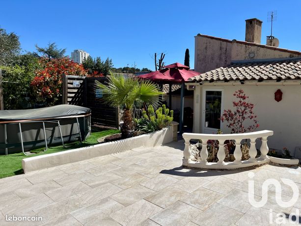 3 chambres Maison à Nîmes, France No. 279164