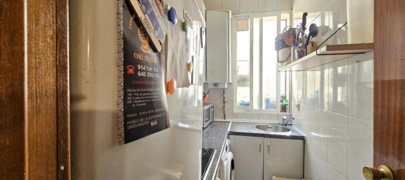 3 bedrooms Apartment in Madrid, Spain No. 173755 8