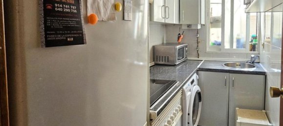 3 bedrooms Apartment in Madrid, Spain No. 173755 10