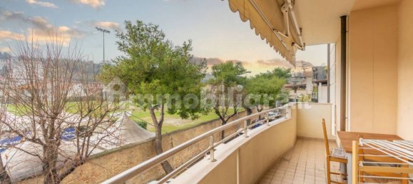 Apartamento de 2 dormitorios en Roseto degli Abruzzi, Italy No. 93885 3