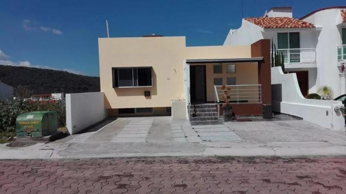 Casa de 3 dormitorios en Querétaro, Mexico No. 178390