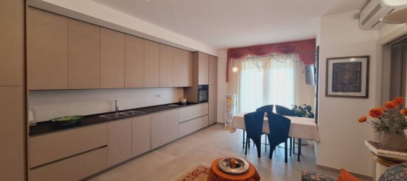 3 rooms Apartment in Grottammare, Italy No. 292891 2