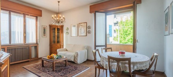 Casa de 5 dormitorios en Lissone, Italy No. 361188 5