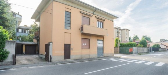 Casa de 5 dormitorios en Lissone, Italy No. 361188 3