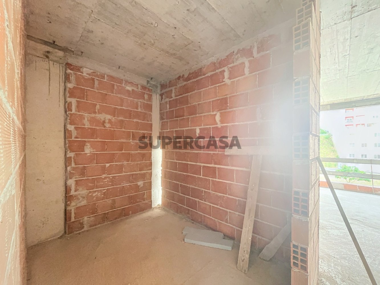 2 chambres Appartement à Corroios, Portugal No. 159533