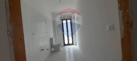 3 Schlafzimmer Wohnung in Camporotondo Etneo, Italy, Nr. 171415 8