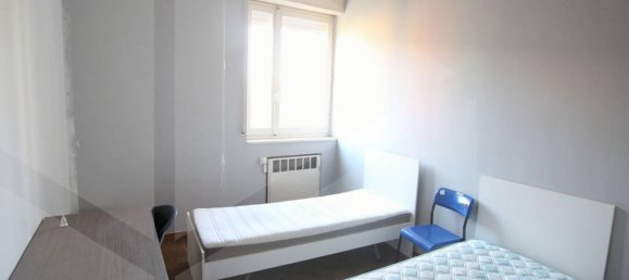 5 rooms Apartment in Bologna, Italy No. 27488 12