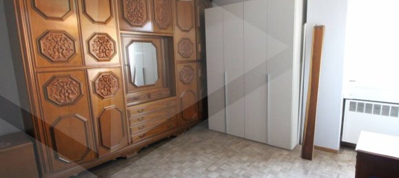 5 rooms Apartment in Bologna, Italy No. 27488 7