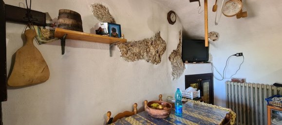 6 bedrooms House in San Donato Val di Comino, Italy No. 309852 32