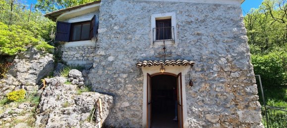 6 bedrooms House in San Donato Val di Comino, Italy No. 309852 40