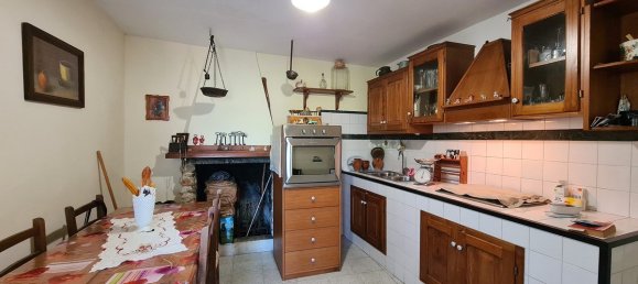 6 bedrooms House in San Donato Val di Comino, Italy No. 309852 10