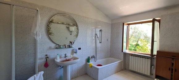 6 bedrooms House in San Donato Val di Comino, Italy No. 309852 12