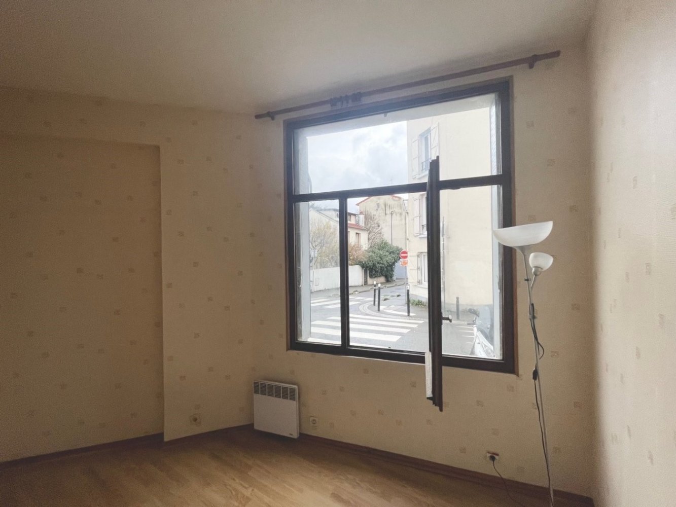 2 Schlafzimmer Wohnung in Montreuil, France, Nr. 184927