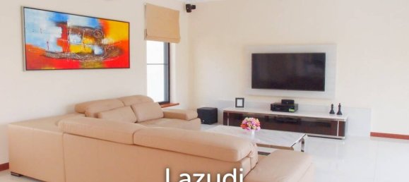 4 bedrooms Villa in Bang Lamung, Thailand No. 17762 2