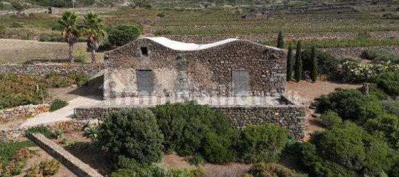 4 bedrooms House in Pantelleria, Italy No. 216046 25