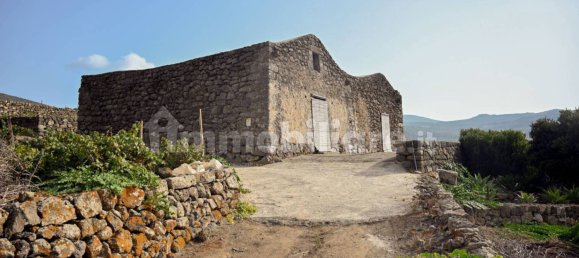 4 bedrooms House in Pantelleria, Italy No. 216046 14
