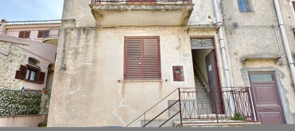 6غرفة منزل في Chiusa Sclafani, Italy رقم 116440 2