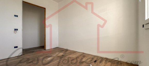 4-salle Appartement à Loreggia, Italy No. 230852 28