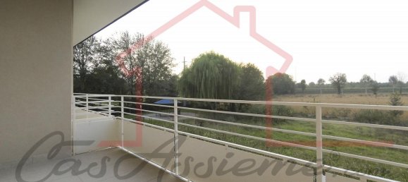 4-salle Appartement à Loreggia, Italy No. 230852 4