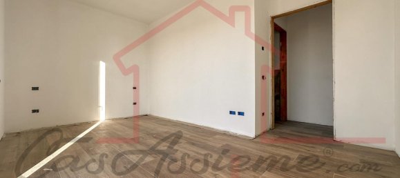 4-salle Appartement à Loreggia, Italy No. 230852 6