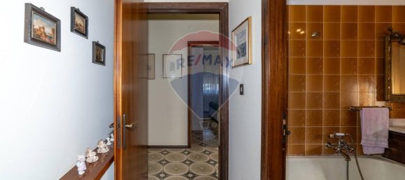 5 rooms Apartment in Gravina di Catania, Italy No. 106627 12