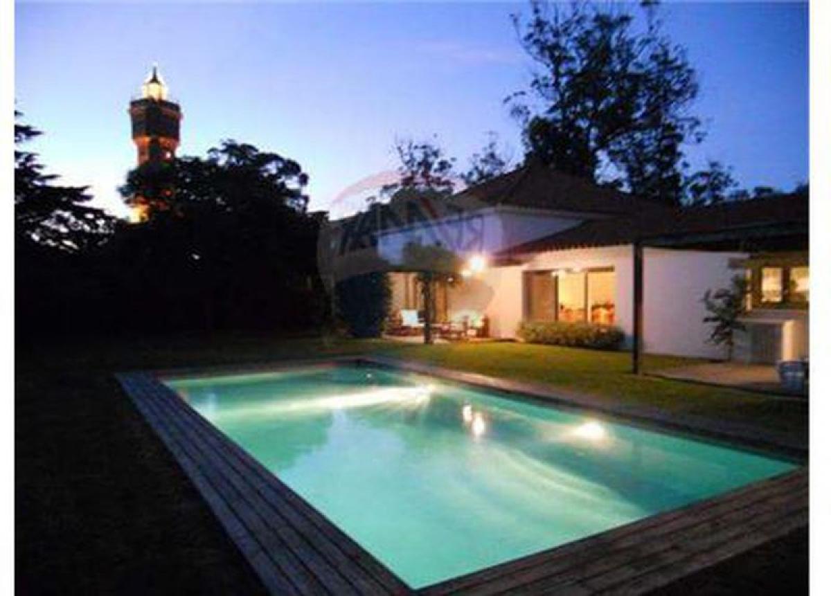 5 bedrooms House in Maldonado, Uruguay No. 7906