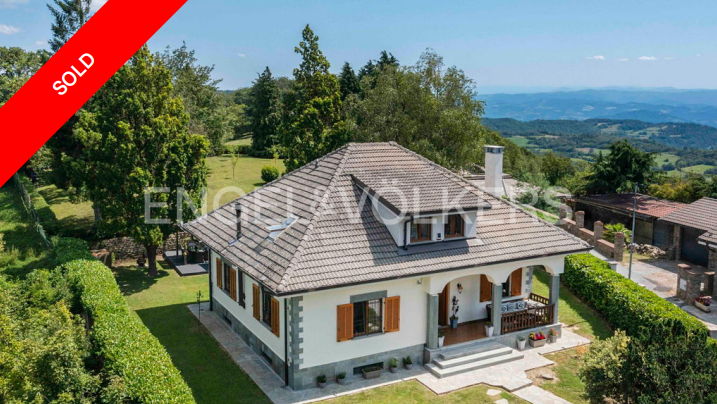 Villa de 5 dormitorios en Pezzolo Valle Uzzone, Italy No. 125661