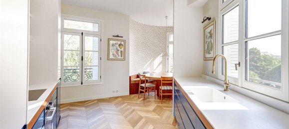 2 bedrooms Apartment in Paris, France No. 351604 9