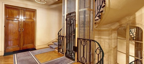 2 bedrooms Apartment in Paris, France No. 351604 17