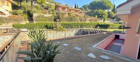 Квартира с 3 спальнями в Оспедалетти, Италия № 374604 12