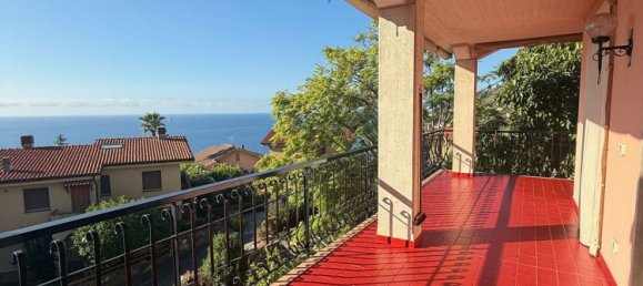 Квартира с 3 спальнями в Оспедалетти, Италия № 374604 18